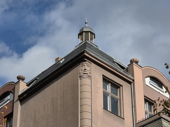 Um ebenfalls auf eine fünffache Vergrößerung zu kommen, müssen wir den Digitalzoom verwenden. (Bild: Tobias Költzsch/Golem)